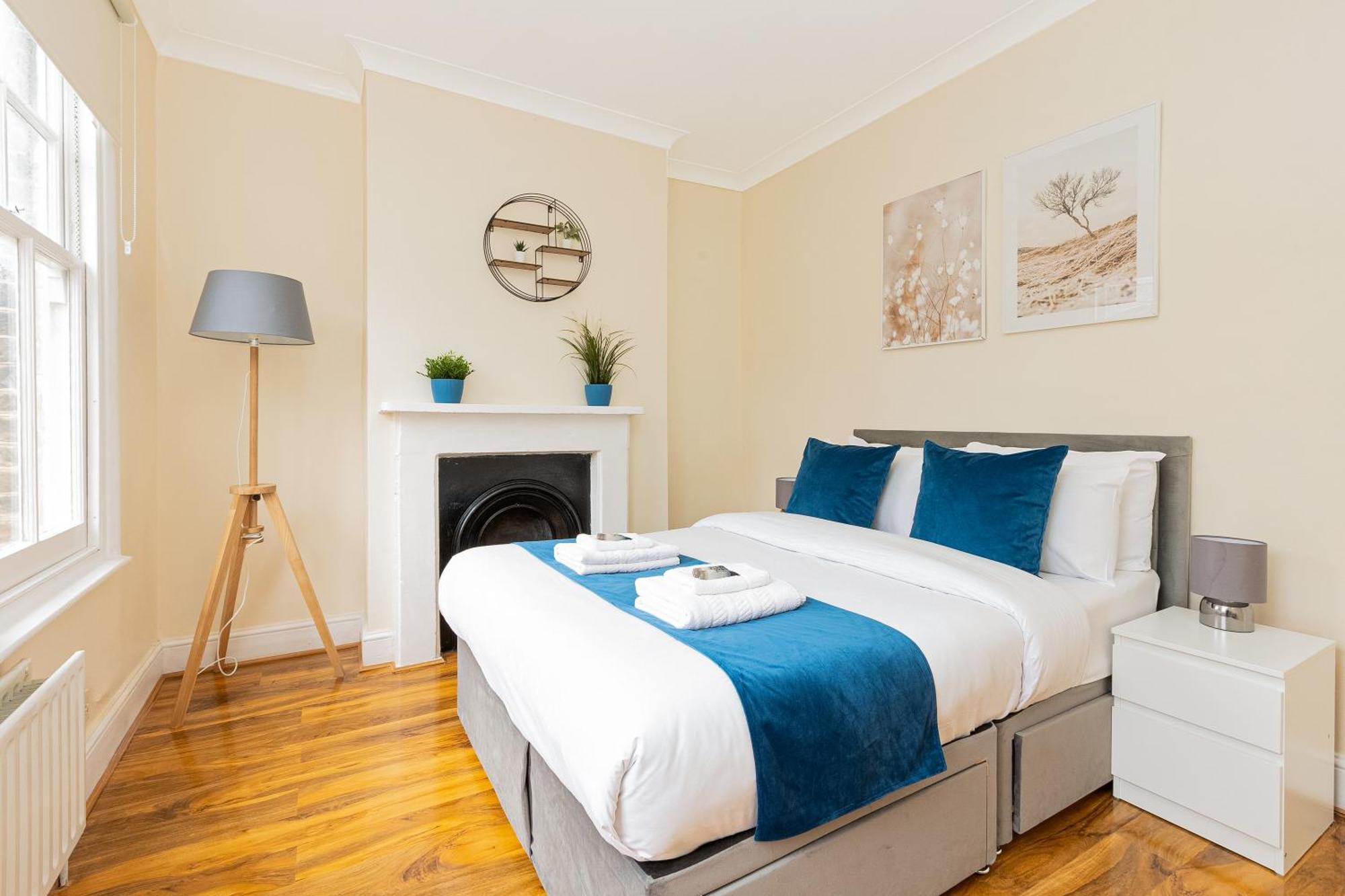 2br Flat With Garden, 5min To Wood Tube * London