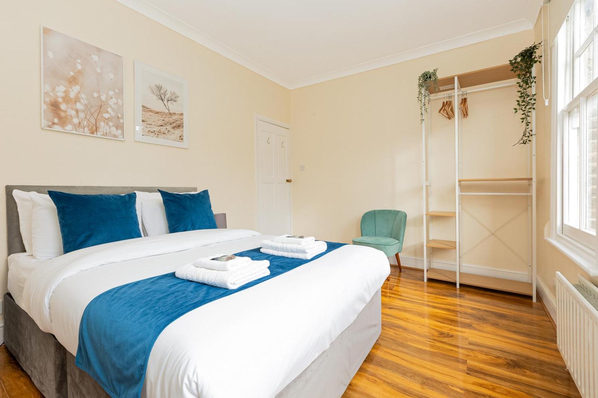 Appartamento 2br Flat With Garden, 5min To Wood Tube